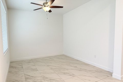 Villa ou maison à vendre à Port St. Lucie, Floride: 3 chambres, 185.62 m2 № 2177291 - photo 22
