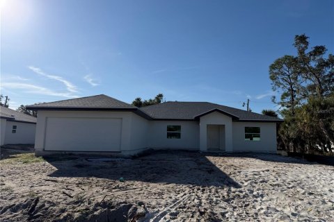 House in Port Charlotte, Florida 3 bedrooms, 139.63 sq.m. № 2106349