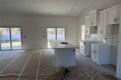 House in Port Charlotte, Florida 3 bedrooms, 139.63 sq.m. № 2106349 - photo 6
