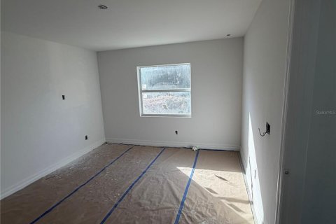House in Port Charlotte, Florida 3 bedrooms, 139.63 sq.m. № 2106349 - photo 13