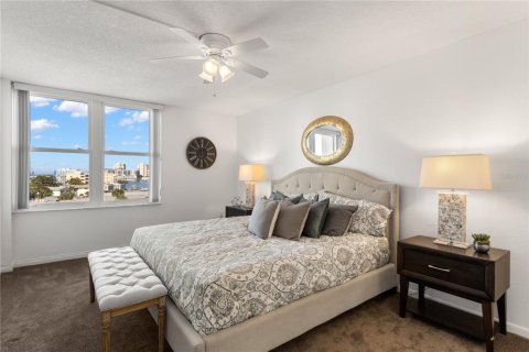 Condominio en venta en Clearwater, Florida, 2 dormitorios, 120.77 m2 № 1826556 - foto 13