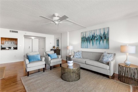 Condominio en venta en Clearwater, Florida, 2 dormitorios, 120.77 m2 № 1826556 - foto 5
