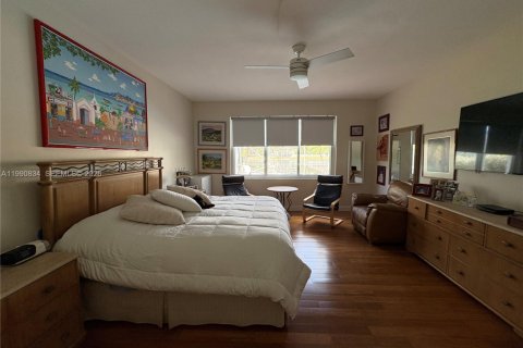 Casa en venta en Pembroke Pines, Florida, 4 dormitorios, 305.09 m2 № 2052571 - foto 17