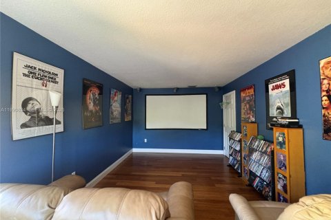 Casa en venta en Pembroke Pines, Florida, 4 dormitorios, 305.09 m2 № 2052571 - foto 23