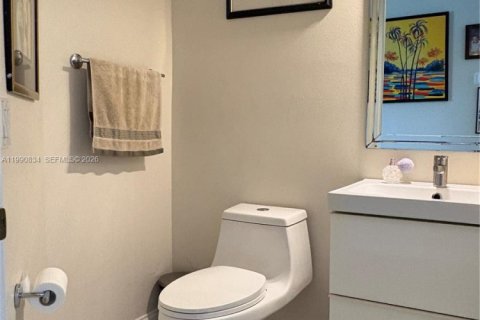 Casa en venta en Pembroke Pines, Florida, 4 dormitorios, 305.09 m2 № 2052571 - foto 14