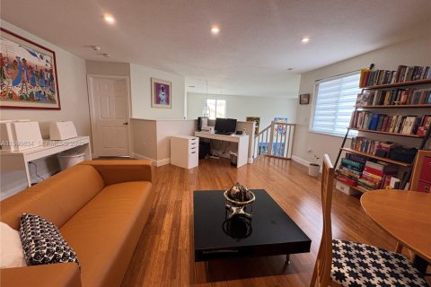 Casa en venta en Pembroke Pines, Florida, 4 dormitorios, 305.09 m2 № 2052571 - foto 16