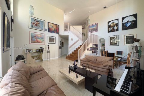 Casa en venta en Pembroke Pines, Florida, 4 dormitorios, 305.09 m2 № 2052571 - foto 4