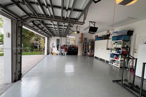 Casa en venta en Pembroke Pines, Florida, 4 dormitorios, 305.09 m2 № 2052571 - foto 28