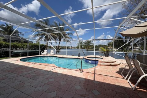 Casa en venta en Pembroke Pines, Florida, 4 dormitorios, 305.09 m2 № 2052571 - foto 25