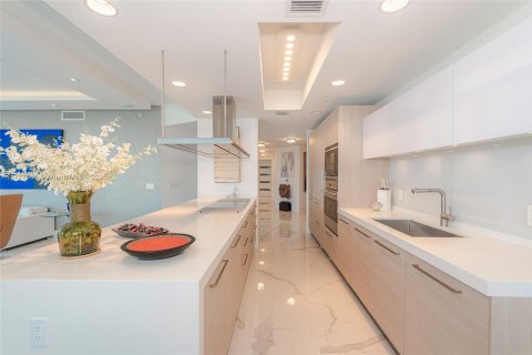 Copropriété à vendre à North Miami Beach, Floride: 3 chambres, 206.15 m2 № 1958254 - photo 27