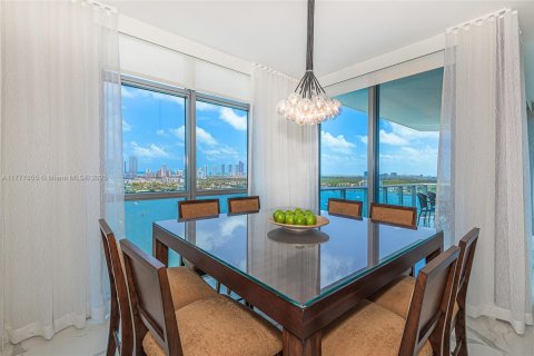 Copropriété à vendre à North Miami Beach, Floride: 3 chambres, 206.15 m2 № 1958254 - photo 21
