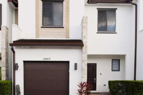 Touwnhouse à Miami, Floride 3 chambres, 128.02 m2 № 2027325