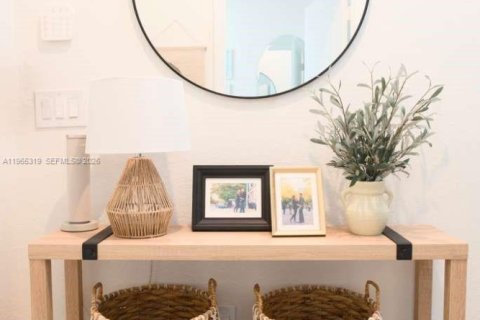 Touwnhouse à vendre à Miami, Floride: 3 chambres, 128.02 m2 № 2027325 - photo 18