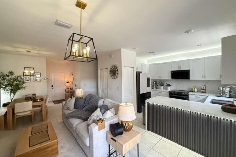 Touwnhouse à vendre à Miami, Floride: 3 chambres, 128.02 m2 № 2027325 - photo 10