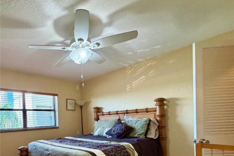 Condo in Hutchinson Island South, Florida, 2 bedrooms  № 2122740 - photo 16