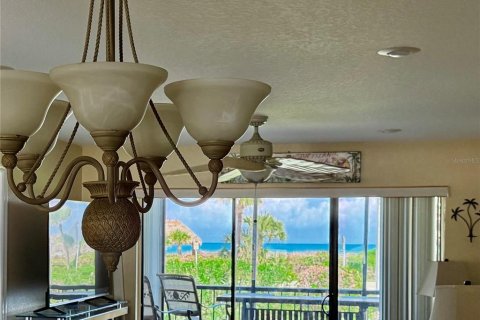 Condo in Hutchinson Island South, Florida, 2 bedrooms  № 2122740 - photo 15