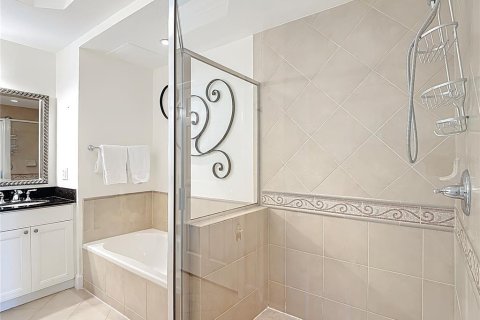 Купить кондоминиум в Фор-Корнерс, Флорида 6 комнат, 156.63м2, № 2099212 - фото 21