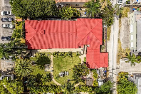 Propiedad comercial en venta en Fort Lauderdale, Florida № 1707789 - foto 5
