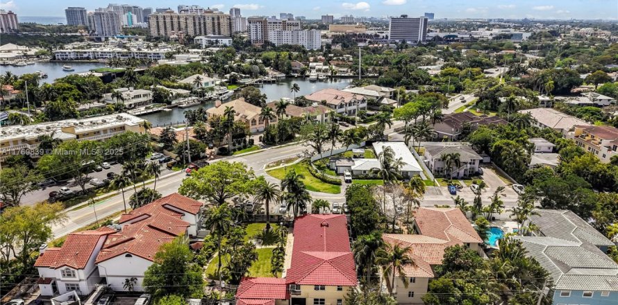 Propiedad comercial en Fort Lauderdale, Florida № 1707789
