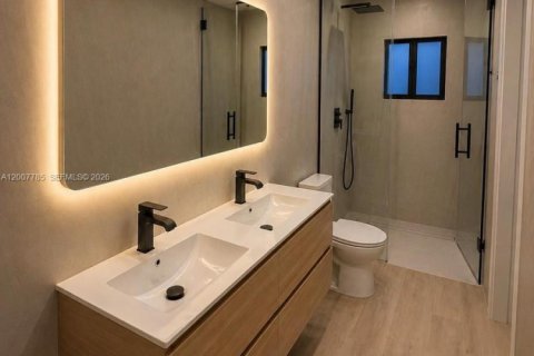 Casa en venta en Miami, Florida, 4 dormitorios, 171.78 m2 № 2170855 - foto 5