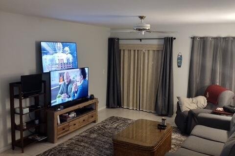 Condo in Stuart, Florida, 2 bedrooms  № 2245346 - photo 7