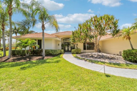 House in Palm Beach Gardens, Florida 5 bedrooms, 448.16 sq.m. № 2187444 - photo 8