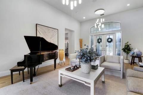 House in Palm Beach Gardens, Florida 5 bedrooms, 448.16 sq.m. № 2187444 - photo 15
