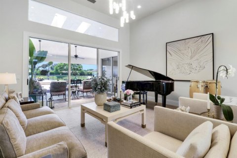 House in Palm Beach Gardens, Florida 5 bedrooms, 448.16 sq.m. № 2187444 - photo 14