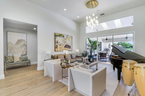 House in Palm Beach Gardens, Florida 5 bedrooms, 448.16 sq.m. № 2187444 - photo 13