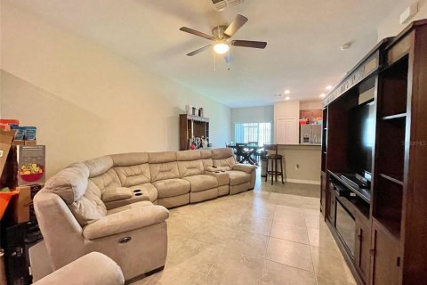 Adosado en alquiler en Sun City Center, Florida, 3 dormitorios, 154.5 m2 № 1895072 - foto 3