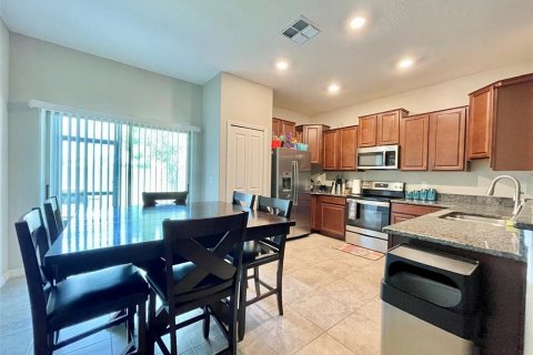 Adosado en alquiler en Sun City Center, Florida, 3 dormitorios, 154.5 m2 № 1895072 - foto 6