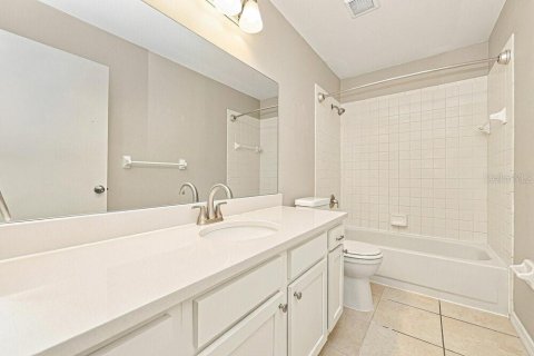 House in Riverview, Florida 4 bedrooms, 215.72 sq.m. № 2423718 - photo 16