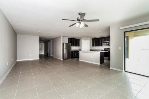 Casa en alquiler en Poinciana, Florida, 5 dormitorios, 149.02 m2 № 1843397 - foto 4