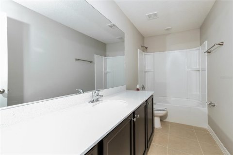 Casa en alquiler en Poinciana, Florida, 5 dormitorios, 149.02 m2 № 1843397 - foto 14