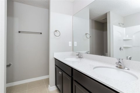 Casa en alquiler en Poinciana, Florida, 5 dormitorios, 149.02 m2 № 1843397 - foto 8