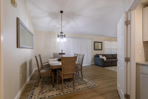 Condominio en venta en Gainesville, Florida, 2 dormitorios, 116.13 m2 № 2141910 - foto 7