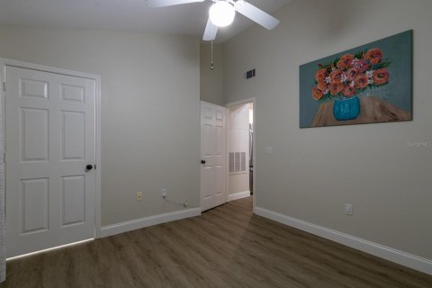 Condominio en venta en Gainesville, Florida, 2 dormitorios, 116.13 m2 № 2141910 - foto 19