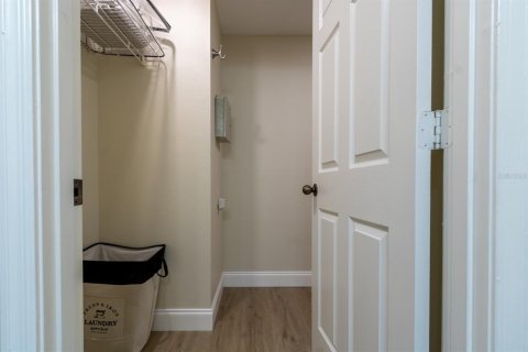 Condominio en venta en Gainesville, Florida, 2 dormitorios, 116.13 m2 № 2141910 - foto 17
