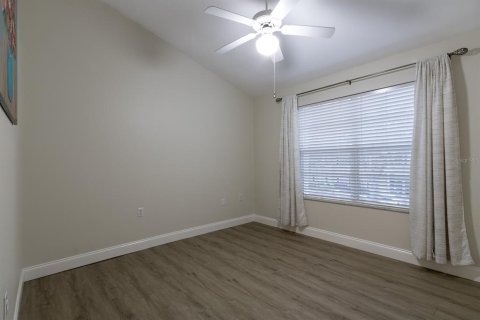 Condominio en venta en Gainesville, Florida, 2 dormitorios, 116.13 m2 № 2141910 - foto 18