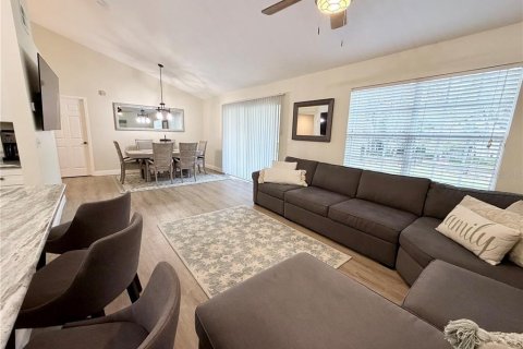 Condominio en venta en Gainesville, Florida, 2 dormitorios, 116.13 m2 № 2141910 - foto 4