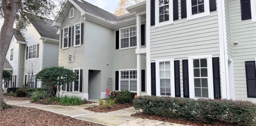 Condominio en Gainesville, Florida, 2 dormitorios № 2141910