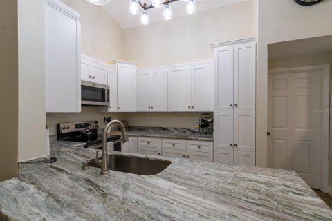 Condominio en venta en Gainesville, Florida, 2 dormitorios, 116.13 m2 № 2141910 - foto 9