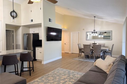 Condominio en venta en Gainesville, Florida, 2 dormitorios, 116.13 m2 № 2141910 - foto 2