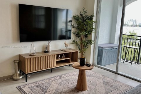 Condo in Aventura, Florida, 2 bedrooms № 1875045 - photo 18