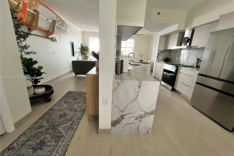 Condo in Aventura, Florida, 2 bedrooms № 1875045 - photo 30