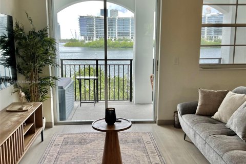Condo in Aventura, Florida, 2 bedrooms № 1875045 - photo 8