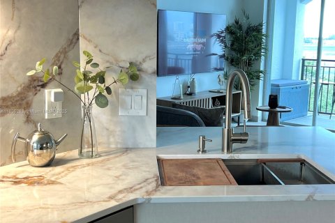 Condo in Aventura, Florida, 2 bedrooms № 1875045 - photo 25