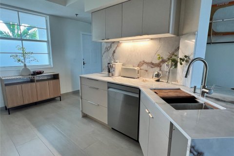 Condo in Aventura, Florida, 2 bedrooms № 1875045 - photo 23