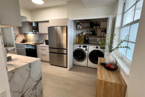 Condo in Aventura, Florida, 2 bedrooms № 1875045 - photo 19