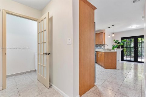 Casa en venta en Miami Gardens, Florida, 3 dormitorios, 144.56 m2 № 1897830 - foto 23
